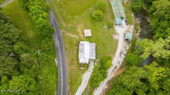 743 Lovely Bluff Rd, Rocky Top, TN 37769