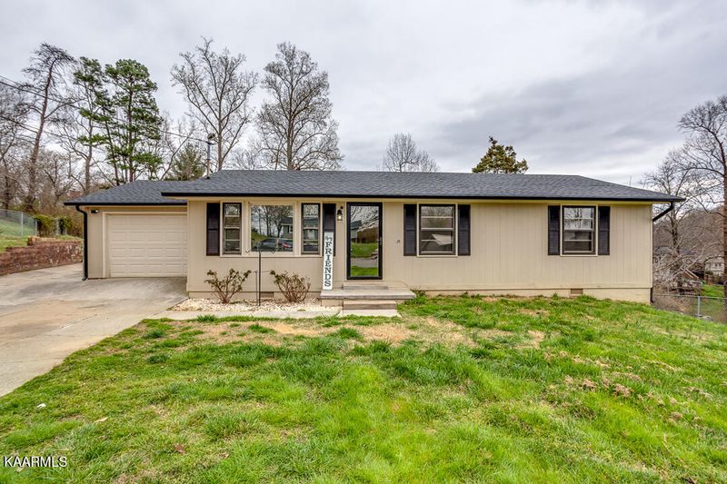 7430 Pinto Ln, Corryton, TN 37721