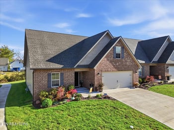 7434 Willow Path Ln, Knoxville, TN 37918