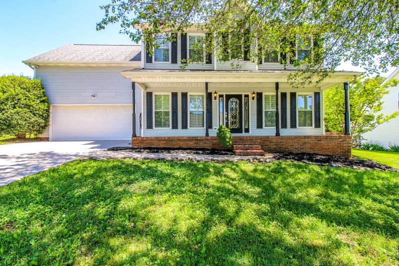 7434 Willow Trace Ln, Knoxville, TN 37938