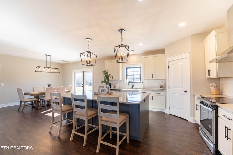 7437 Mountain Glory Way, Corryton, TN 37721
