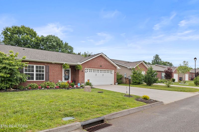 744 Spring Park Rd, Knoxville, TN 37914