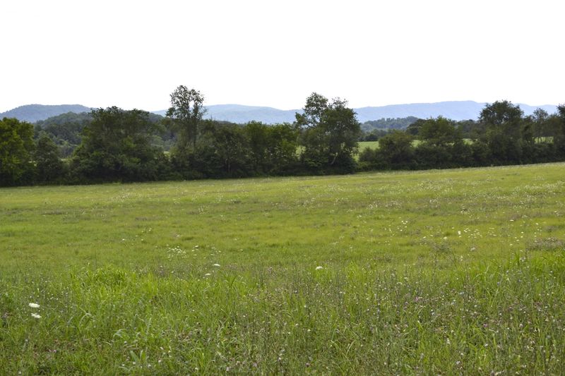 744 Whites Mill Rd, Maryville, TN 37803