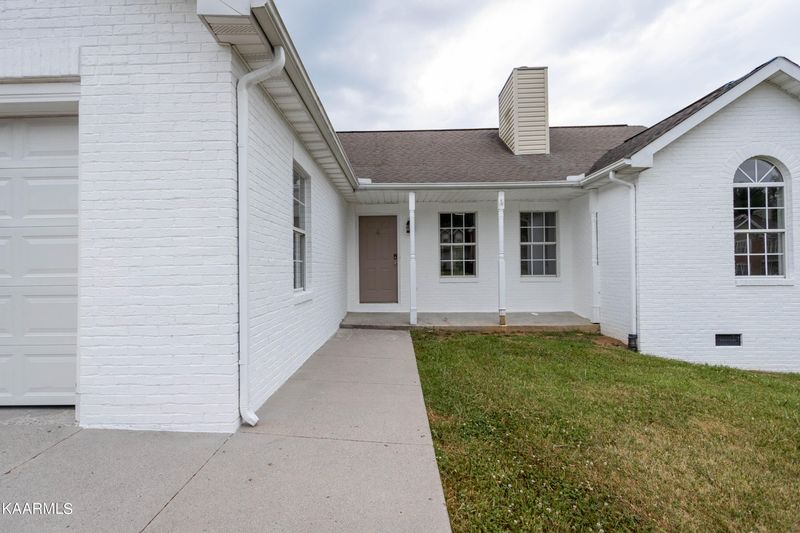 7442 Quail Creek Ln, Corryton, TN 37721