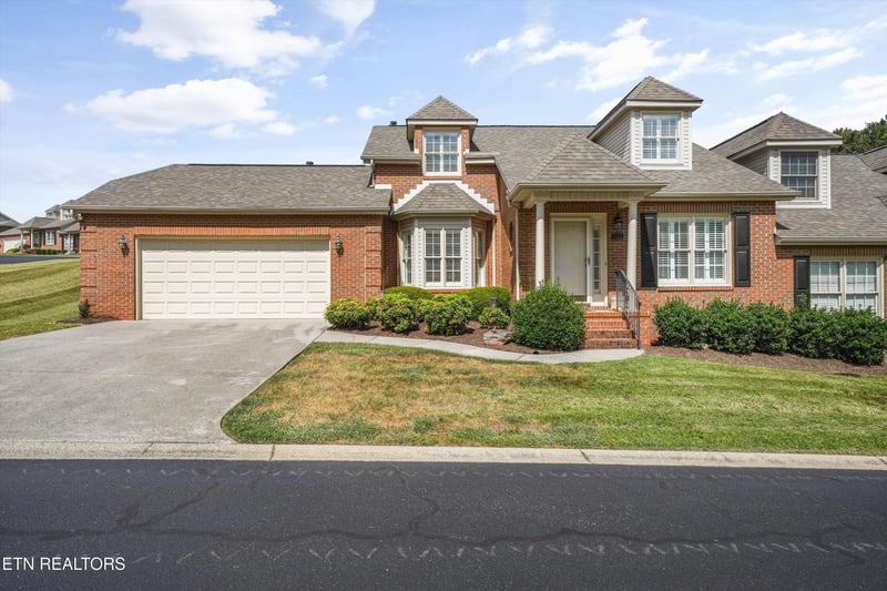 7442 Saint Baron Way, Powell, TN 37849