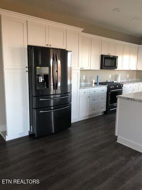 7445 Lakeshore Dr, Rutledge, TN 37861