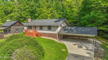 745 Blockhouse Valley Rd, Clinton, TN 37716