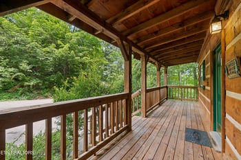 745 Hazy Cir, Gatlinburg, TN 37738