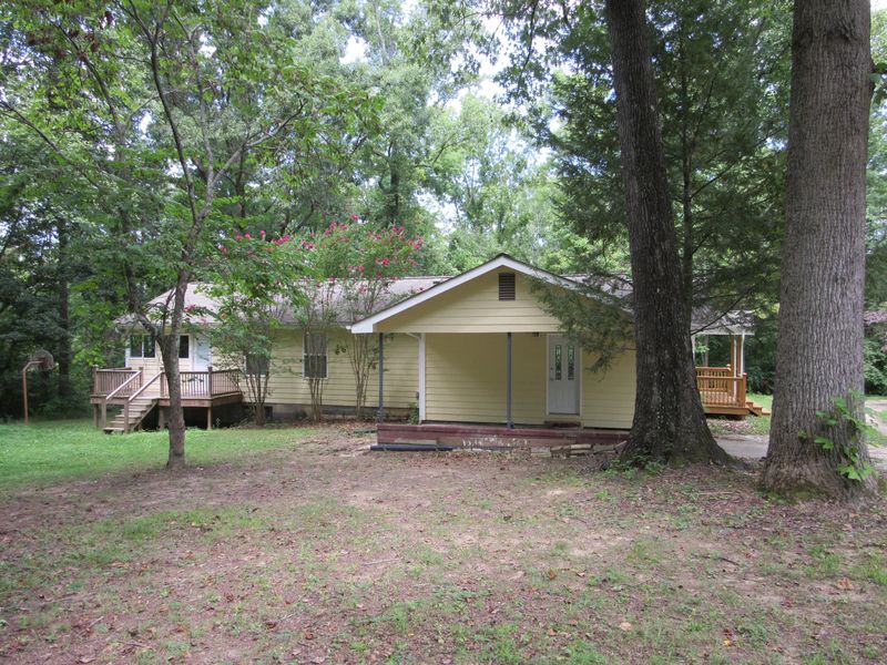 745 Hinkle Rd, Seymour, TN 37865