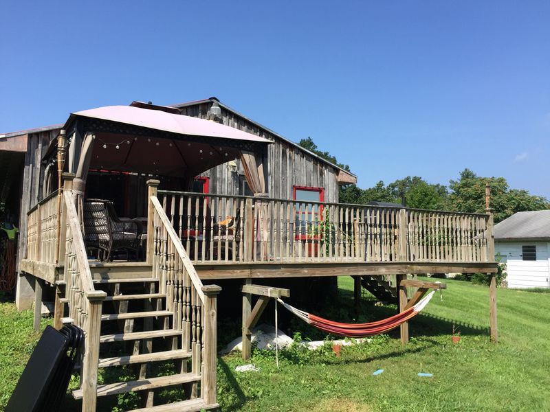 745 Shipley Ln, Lenoir City, TN 37772
