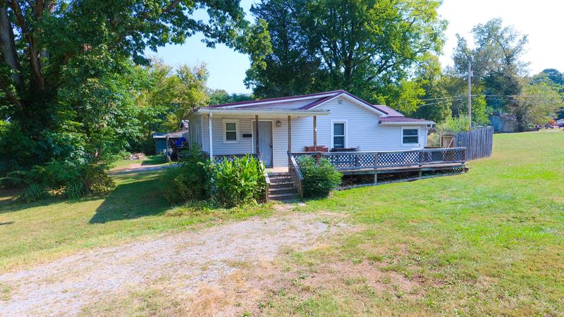 7452 Highway 11e, Lenoir City, TN 37772
