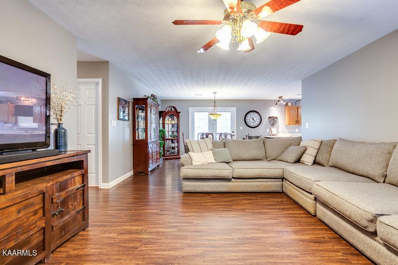 7461 Cotton Patch Rd, Corryton, TN 37721