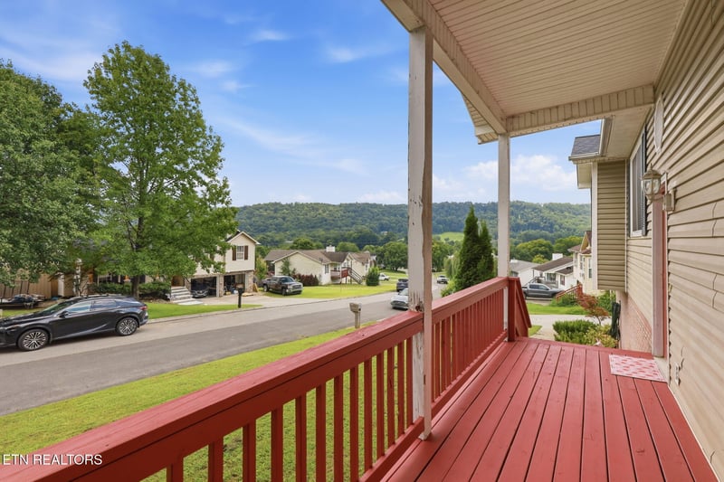 7463 Twin Brooks Blvd, Knoxville, TN 37918