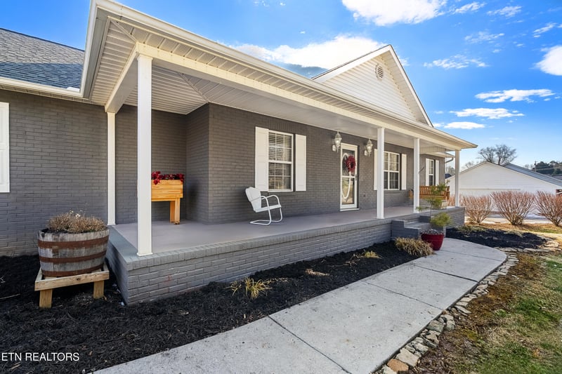 7468 Ravencrest Ln, Corryton, TN 37721