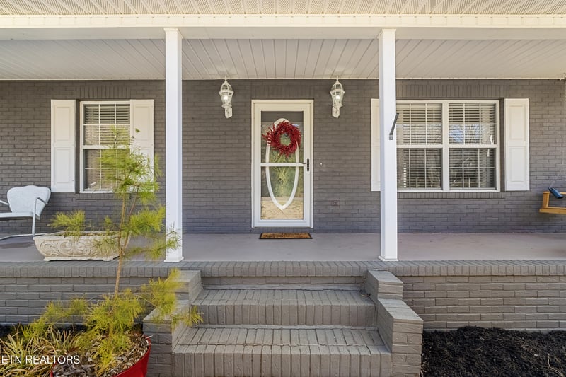 7468 Ravencrest Ln, Corryton, TN 37721