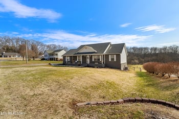 7468 Ravencrest Ln, Corryton, TN 37721