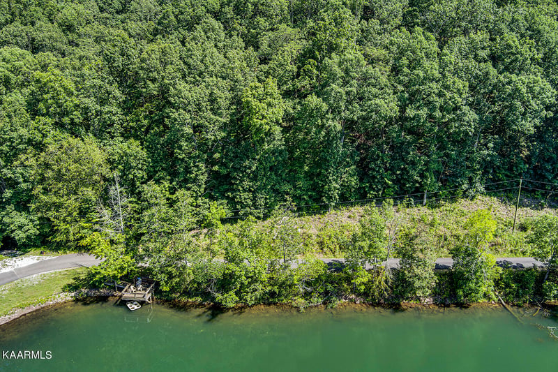 748 Laurel Lake Cir, Madisonville, TN 37354