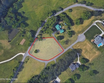 748 Martin Mill Pike, Rockford, TN 37853