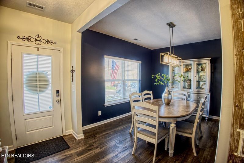 748 Mill Creek Dr, Loudon, TN 37774