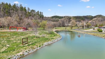 749 Big Valley Blvd, Townsend, TN 37882