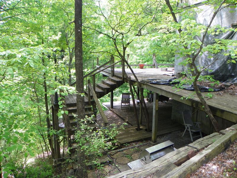 749 Lloyd Huskey Rd, Pigeon Forge, TN 37863