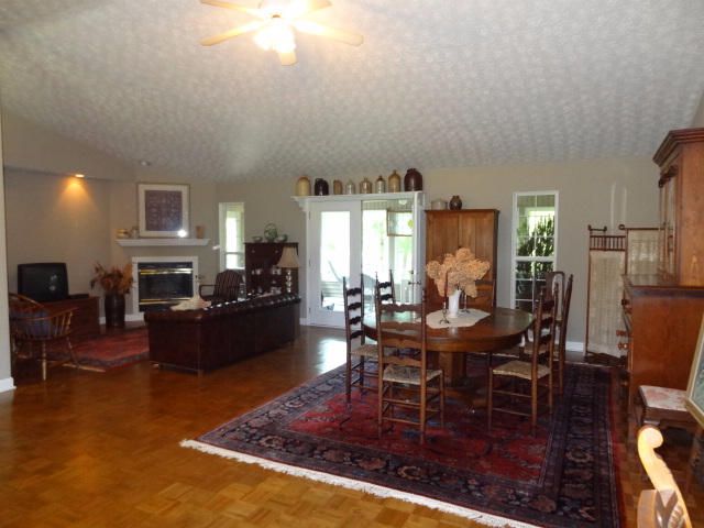 75 Grassland Rd, Crossville, TN 38572