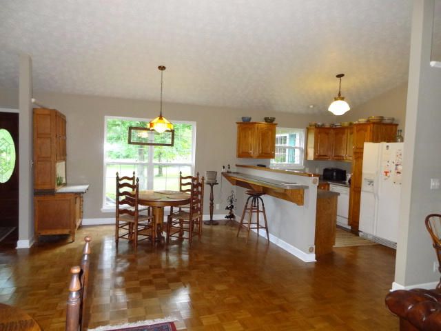 75 Grassland Rd, Crossville, TN 38572
