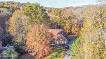75 Hickory Tr, Norris, TN 37828