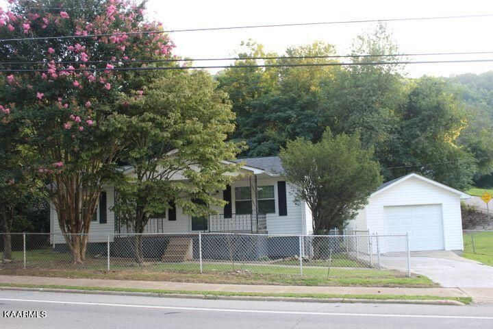 750 5th St, Jellico, TN 37762