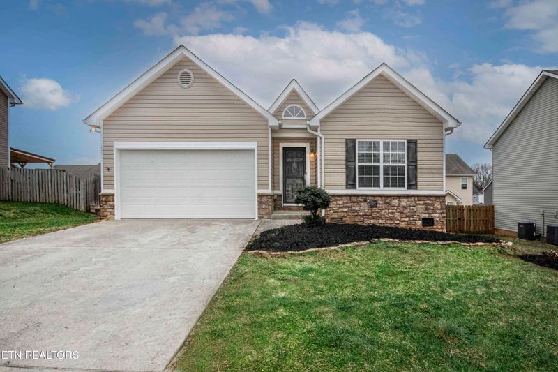 750 Kline Dr, Loudon, TN 37774