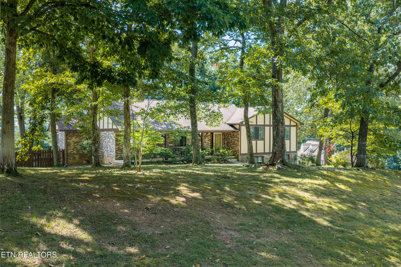 7504 Wickam Rd, Knoxville, TN 37931