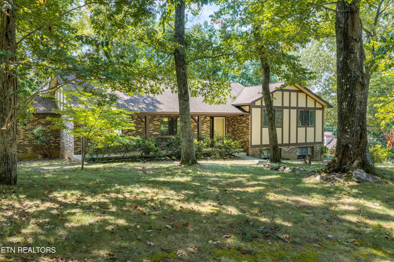7504 Wickam Rd, Knoxville, TN 37931