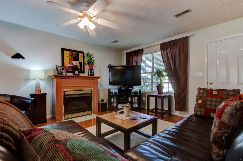 7505 Bathsheba Ln, Corryton, TN 37721