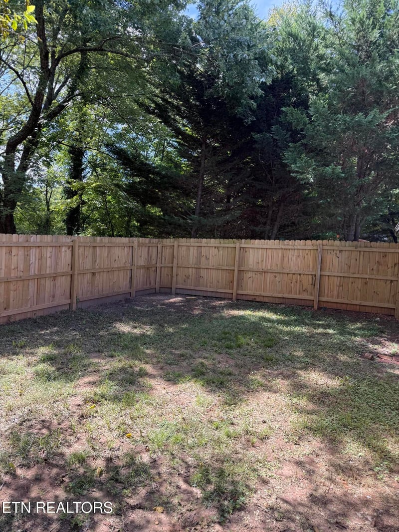 7508 Chatham Cir, Knoxville, TN 37909