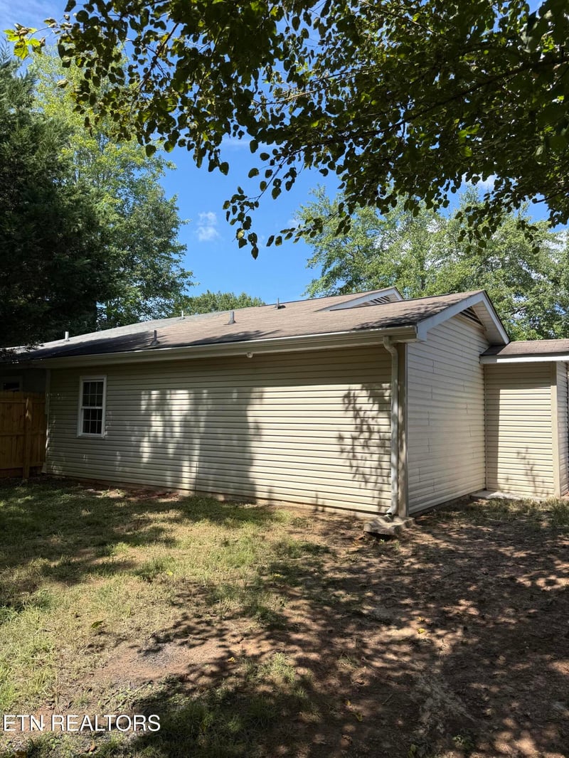 7508 Chatham Cir, Knoxville, TN 37909