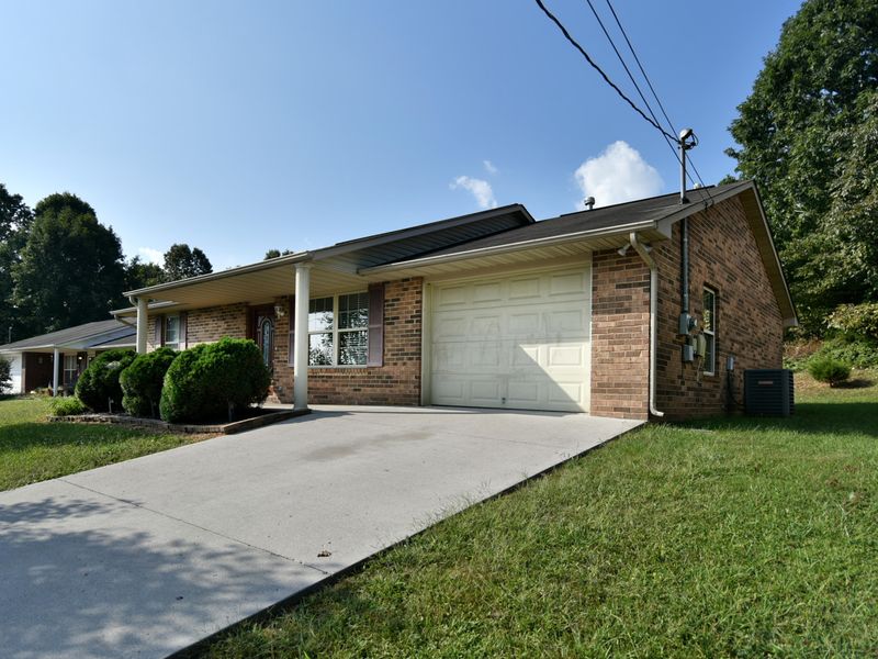 7509 Ishmael Ln, Corryton, TN 37721