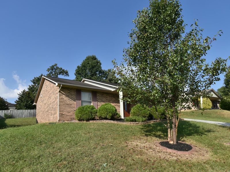 7509 Ishmael Ln, Corryton, TN 37721