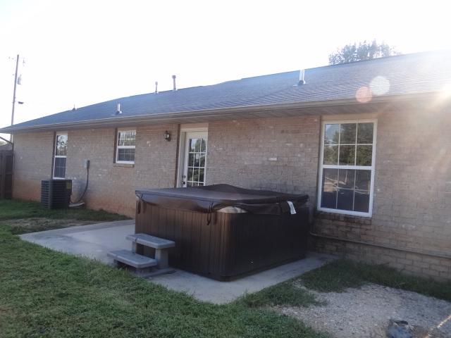 7509 Joyful Ln, Corryton, TN 37721