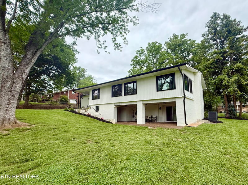 7509 Lancashire Blvd, Powell, TN 37849