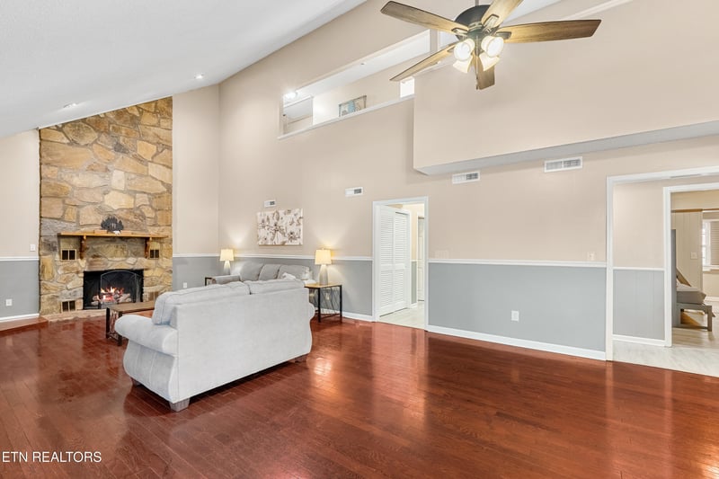 751 Ridge Rd, Gatlinburg, TN 37738