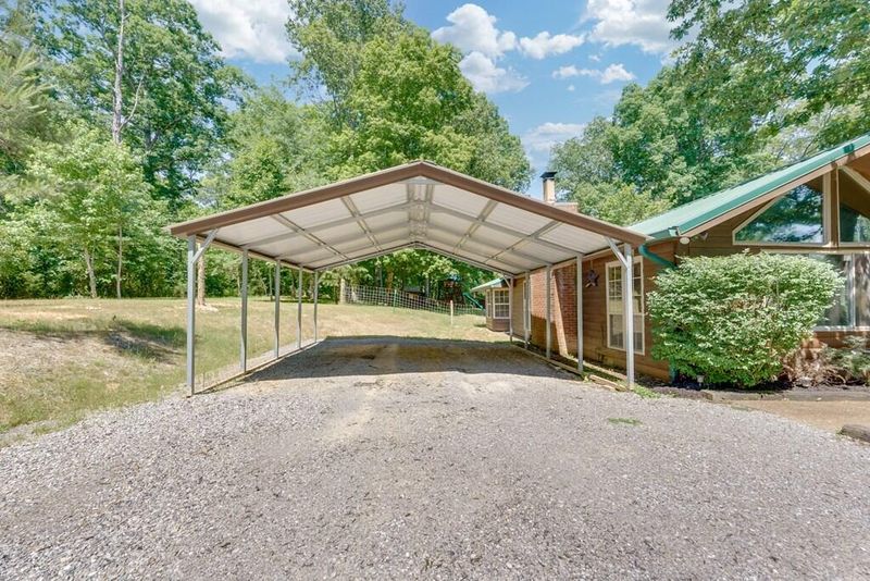 7512 Nichols Rd, Knoxville, TN 37920