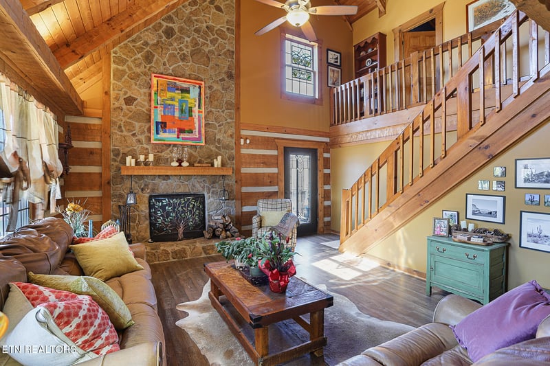 7513 Mary Lay Ln, Strawberry Plains, TN 37871