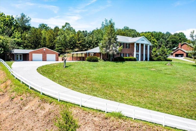 7515 W Pierce Dr, Talbott, TN 37877