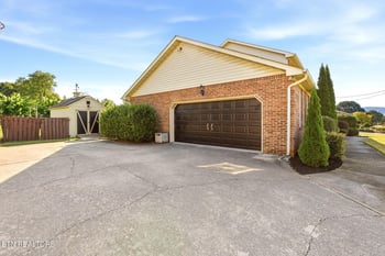 7516 Larue Ln, Knoxville, TN 37938