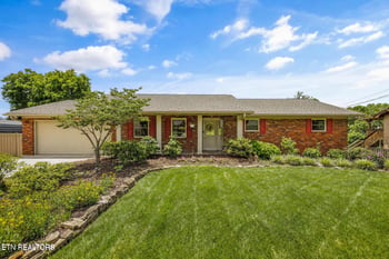 7517 Temple Acres Dr, Knoxville, TN 37938