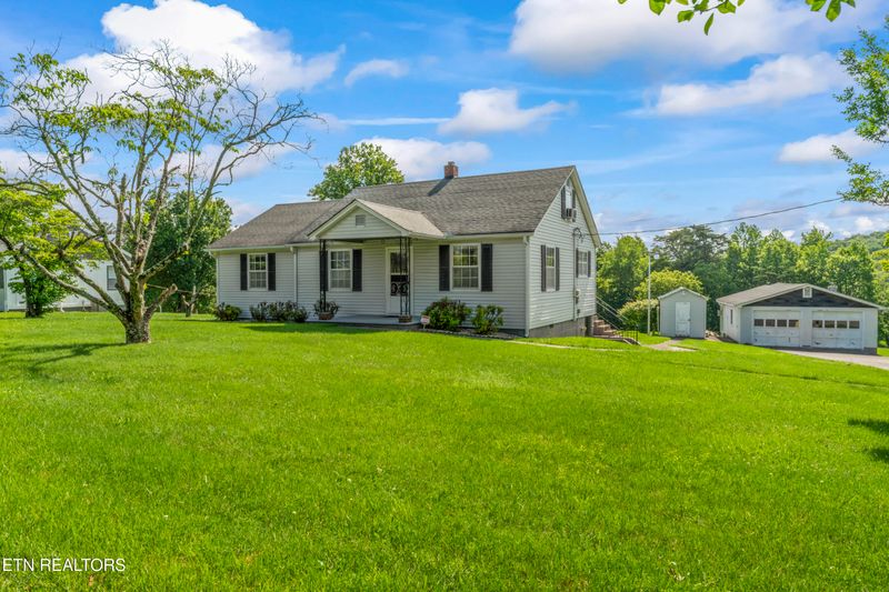 7518 Clapps Chapel Rd, Corryton, TN 37721