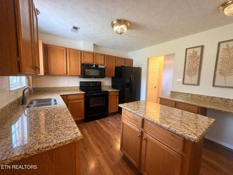 7518 Kilbridge Dr, Knoxville, TN 37924
