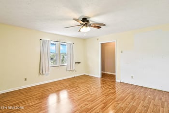 7518 Washington Pike, Corryton, TN 37721