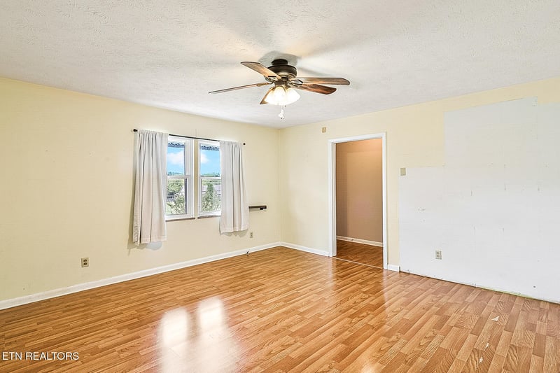7518 Washington Pike, Corryton, TN 37721