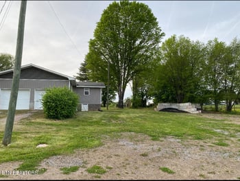 7521 E Emory Rd, Corryton, TN 37721